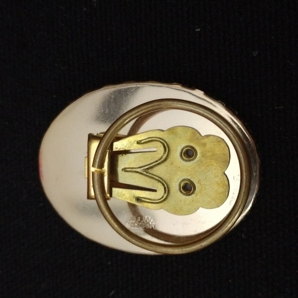 Vintage Fragonard Gold Tone Porcelain Courting Couple Scarf Slide Clip - Picture 4 of 6